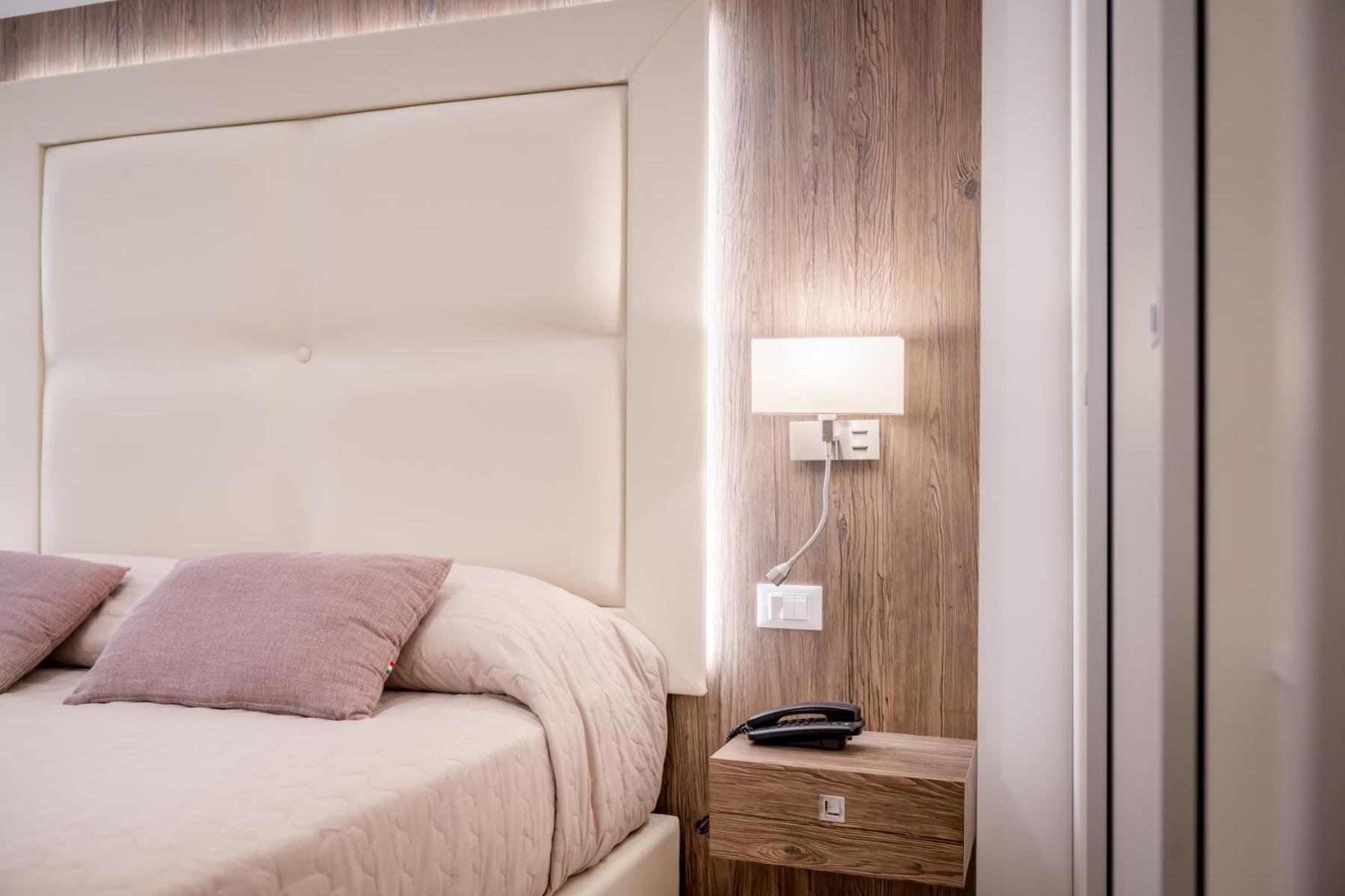 Hotel All'Orologio 3 Stelle Superior Caorle Eksteriør bilde