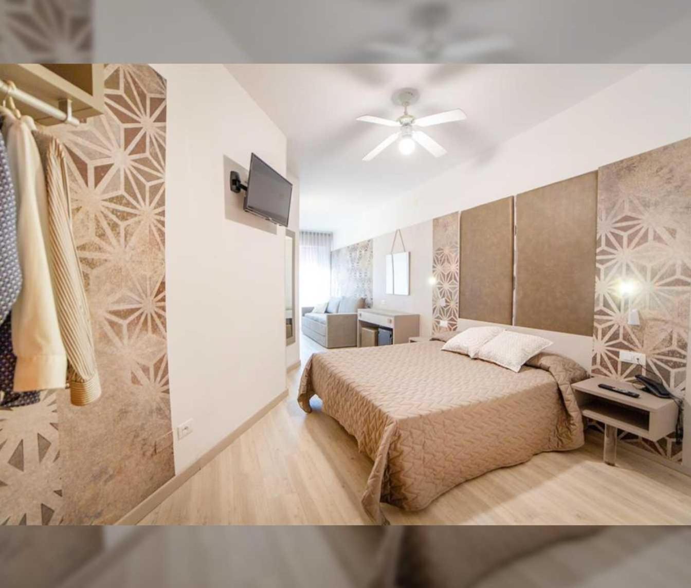 Hotel All'Orologio 3 Stelle Superior Caorle Eksteriør bilde