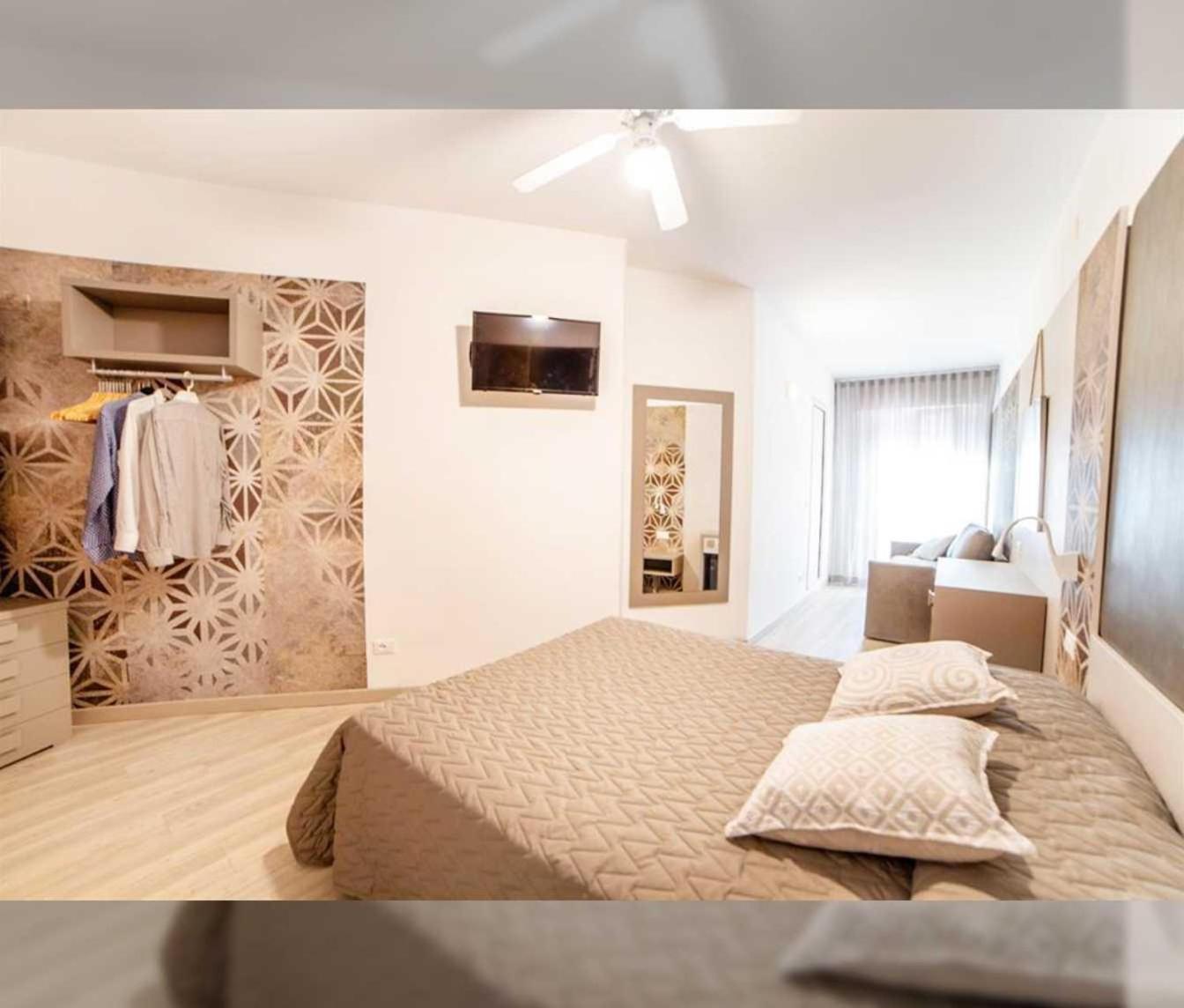 Hotel All'Orologio 3 Stelle Superior Caorle Eksteriør bilde